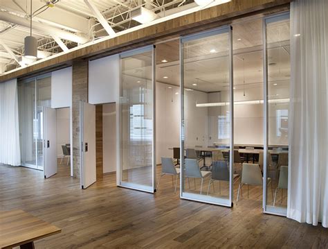 Translucent Glass Walls & Partitions 